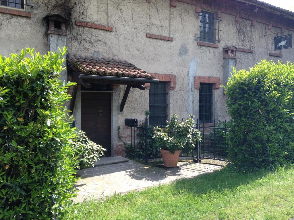 Country House Apartment Zerbolo Exterior foto