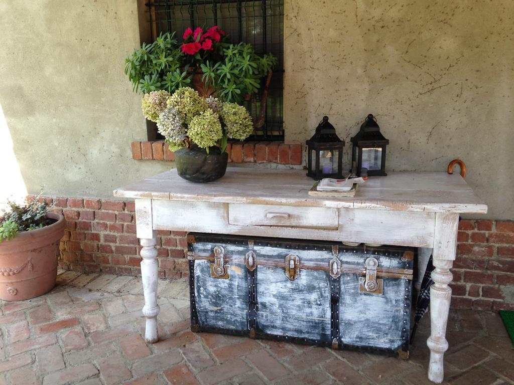 Country House Apartment Zerbolo Exterior foto